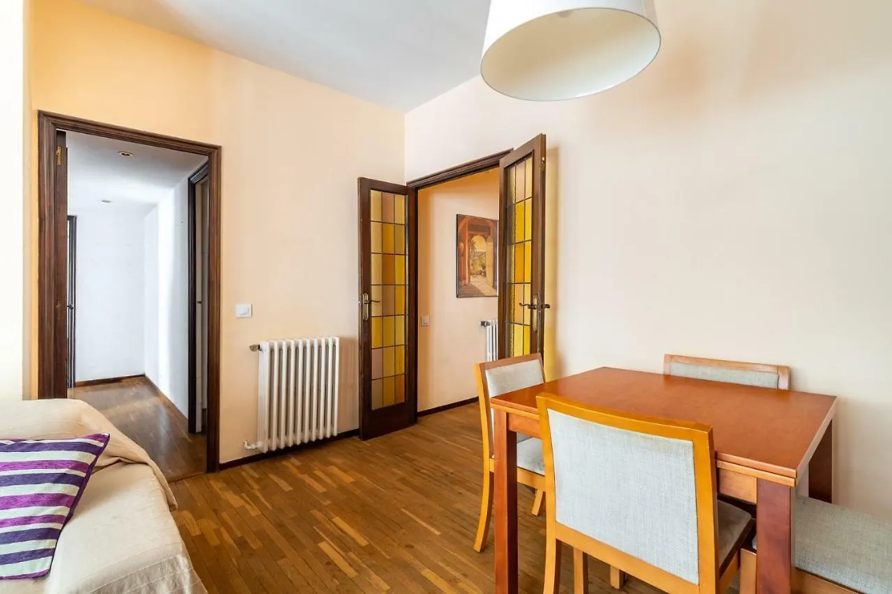 Apartment Gaudi House Hotel Barcelona