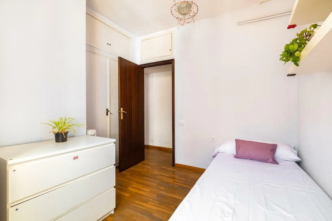 Gaudi House Hotel Barcelona 0*,